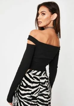 The Ragged Priest Bind Chain Crop Top Tops